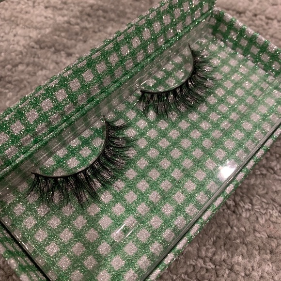 Other - Sold Out! Luxury 3D Mink Lashes in style “Taylor”
